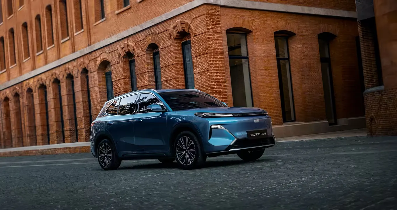 Geely EX5 EM-R с электромотором мощностью 218 л. с. появится в России