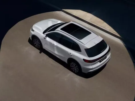 Geely раскрыла комплектации и цены нового гибридного EX5 EM-R