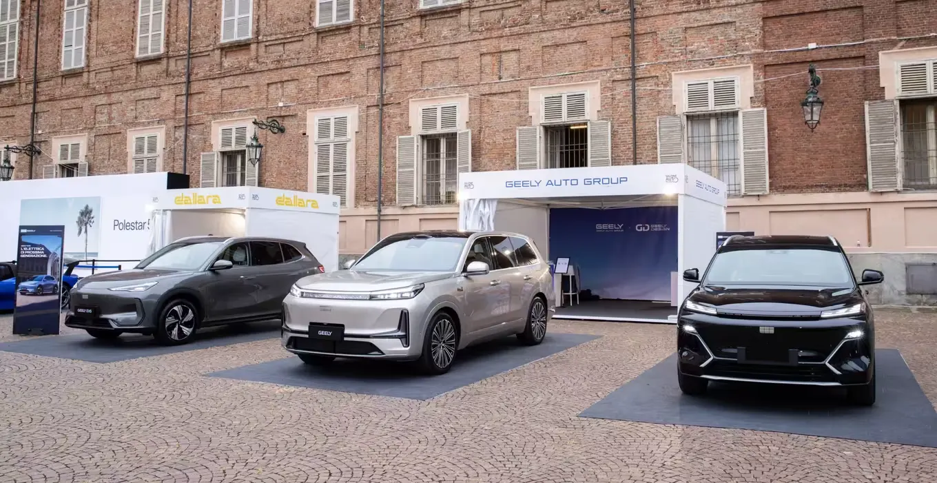 Продажи Geely Auto Group на мировых рынках увеличились на 202% в июле Продажи Geely Auto Group на мировых рынках увеличились на 202% в июле